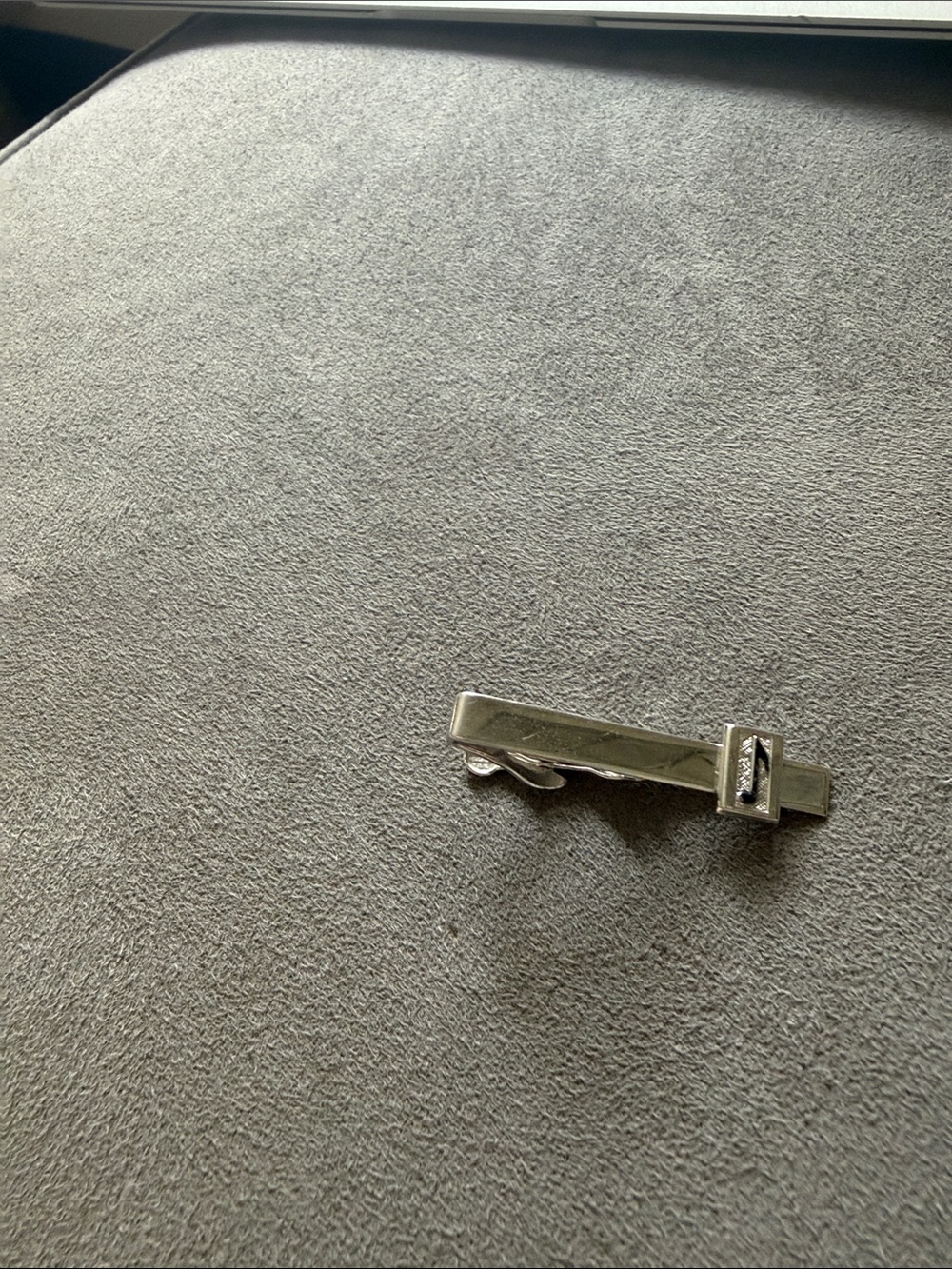 Silver-tone Men’s Tie Bar with Musical Note Accent